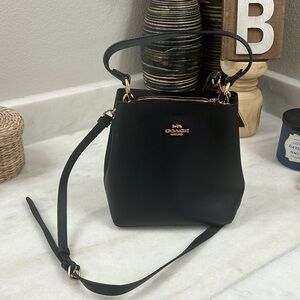 Coach bucket bag